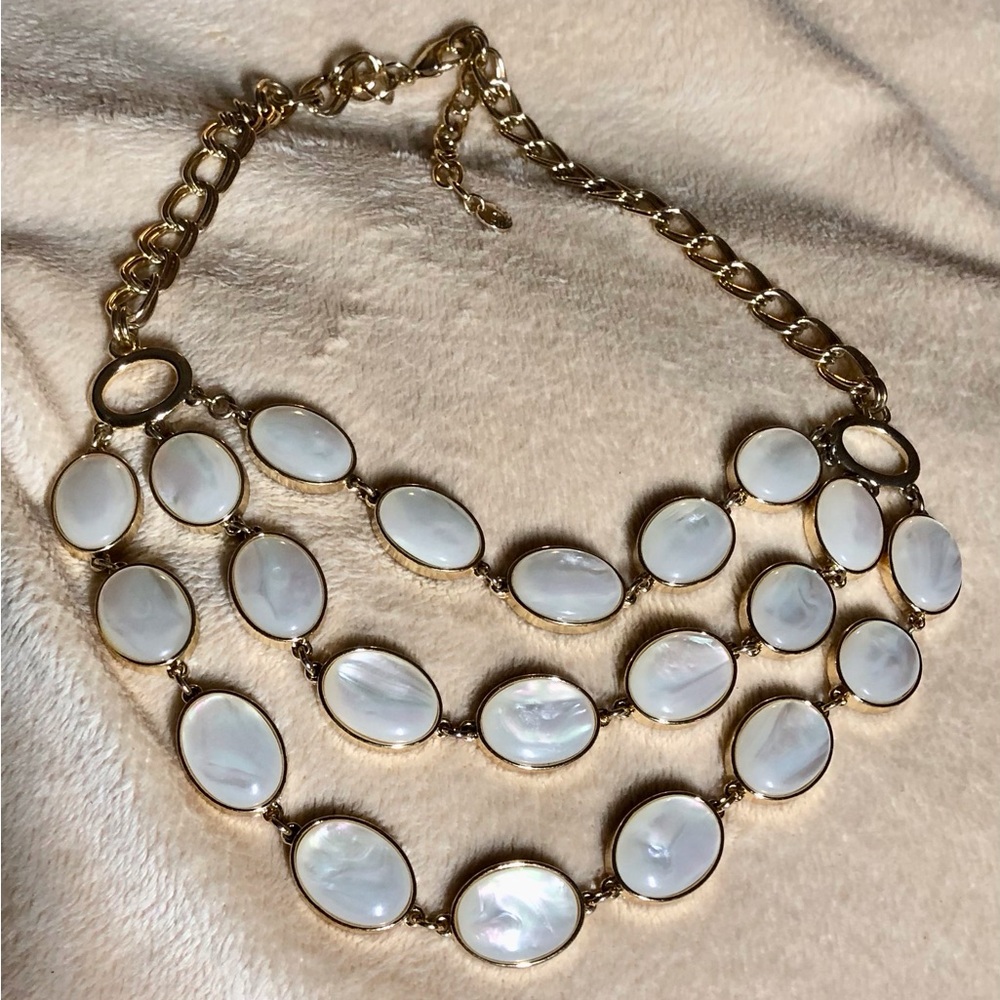 Gorgeous Talbots Mother of Pearl and Gold Bib Necklace